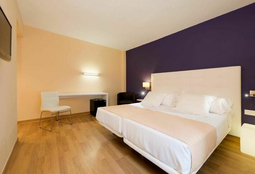 فندق Tryp Ciudad de Alicante أليكانتي