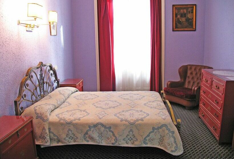 Hostal Pereda مدريد
