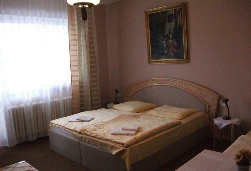 Hotel-pension Hensel Sascha Berlin