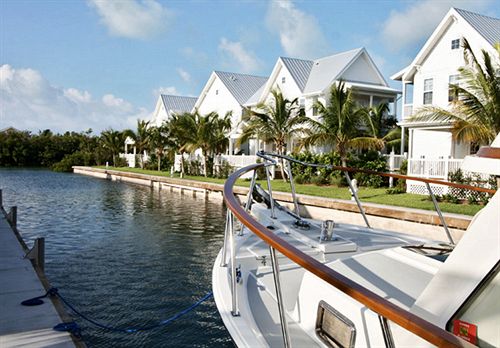 Coral Lagoon Resort & Marina Marathon
