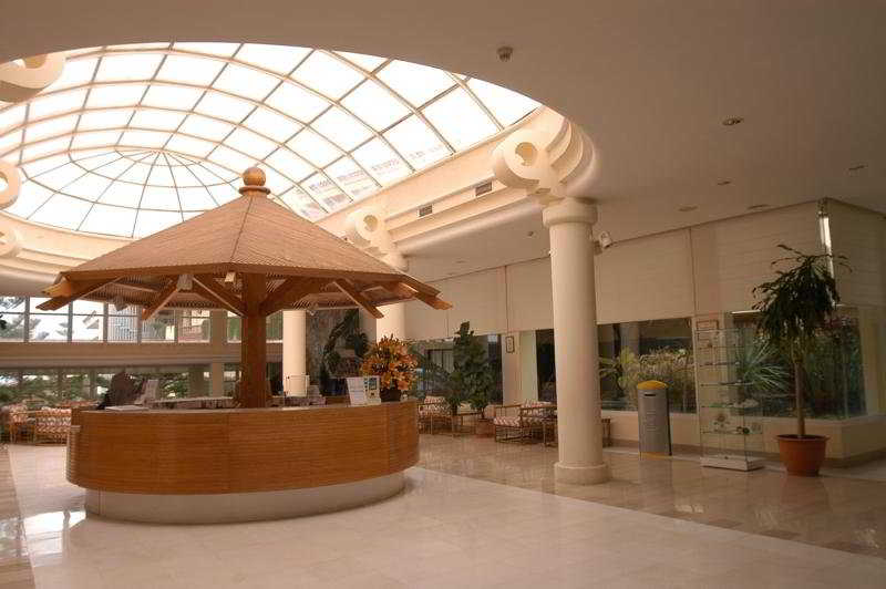 Front desk H10 Costa Salinas Playa de los Cancajos