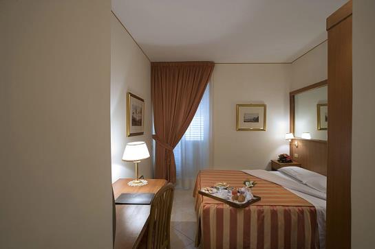 Hotel San Giorgio Naples
