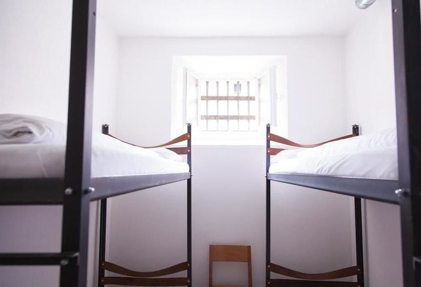 Jailhotel Lowengraben Lucerna
