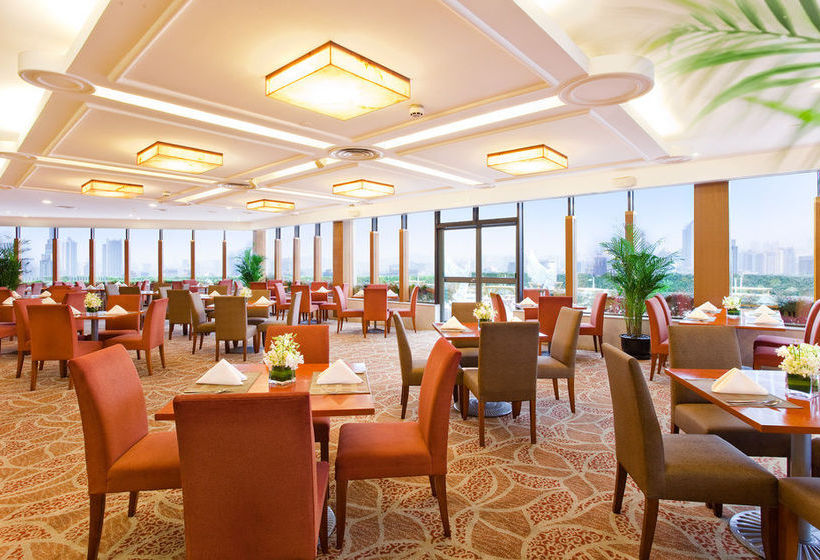 Crowne Plaza Nanjing Hotel & Suites