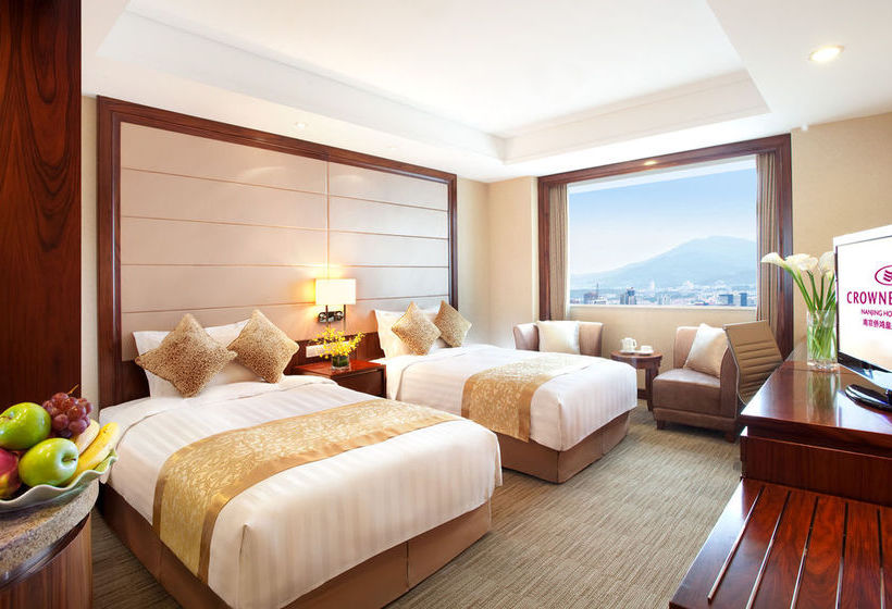 Crowne Plaza Nanjing Hotel & Suites
