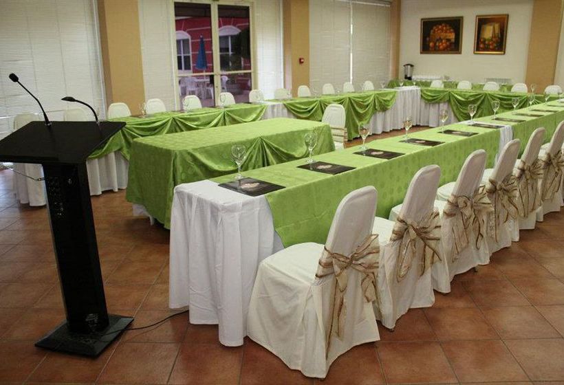 Hotel Seminole Plaza Managua