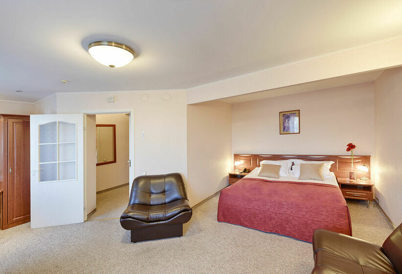 Hotel Polustrovo Saint Petersburg