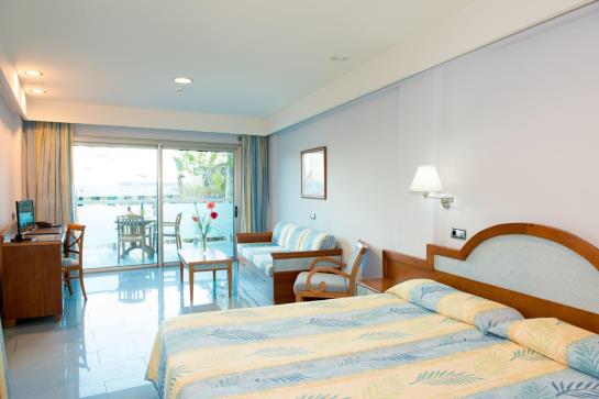 Apartamentos Marinasol Playa del Aguila