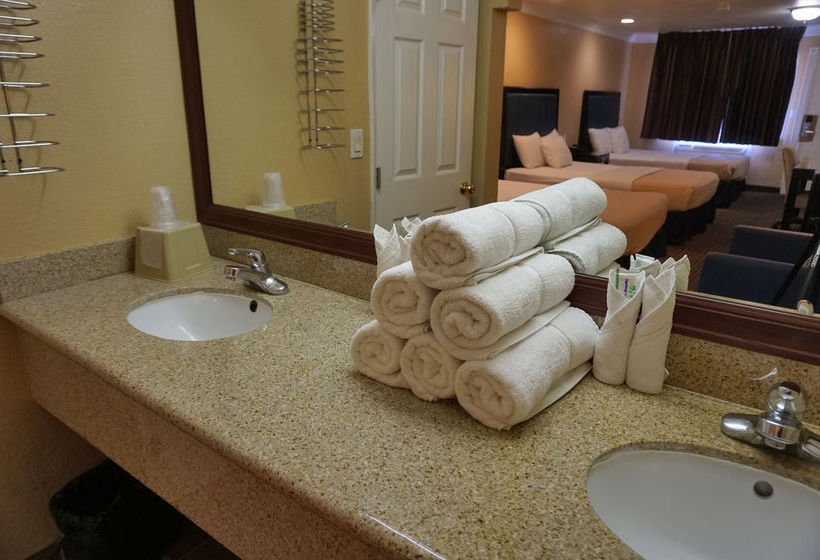 Hotel Hollywood Inn Express South Los Angeles