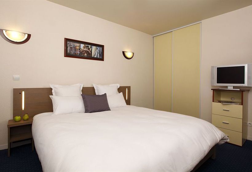 Hotel Appart City Poissy Carrieres Sous Poissy