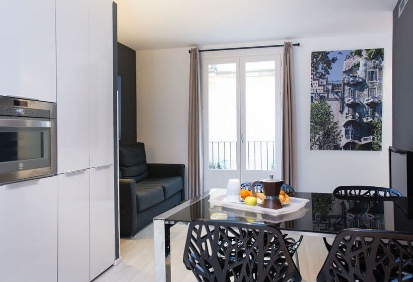 AinB Gothic Cathedral Apartments Barcelona