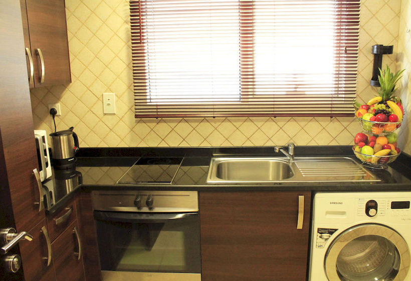 Marmara Hotel Apartments دبی