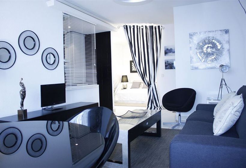 Apartamentos WooTravelling Plaza de Oriente Homtels Madrid