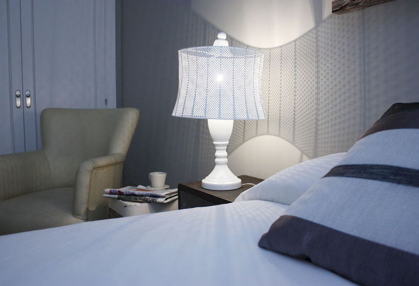 Apartamentos WooTravelling Plaza de Oriente Homtels Madrid