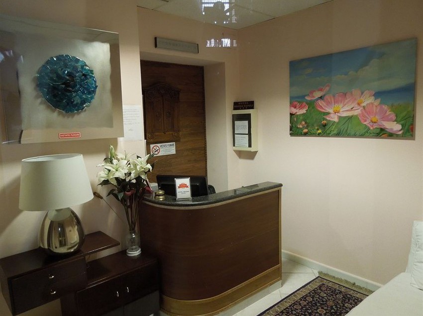 Hotel Regina Napoli Nápoles