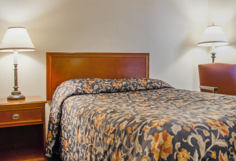 Hotel Econo Lodge Laval