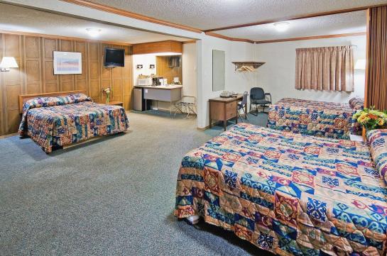 Hotel Canada's Best Value Inn Calgary