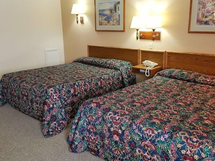 Отель Meadowlark Motor Inn Bridgeport