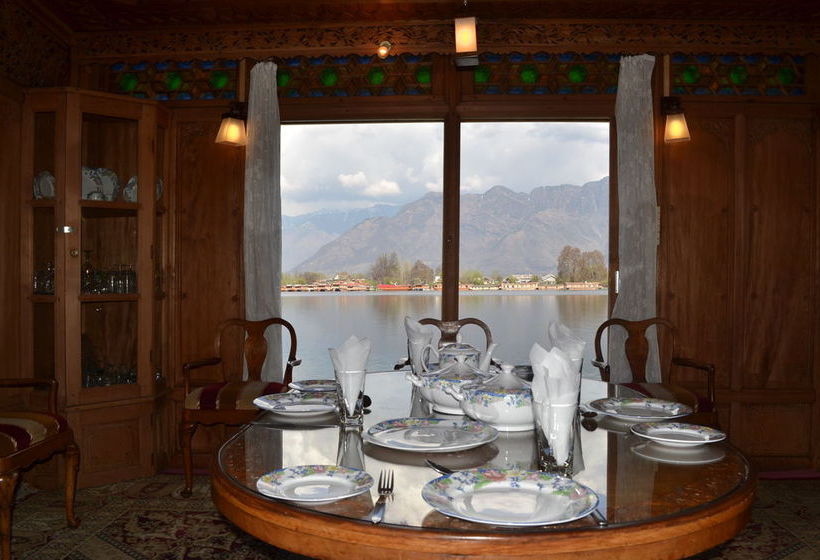 Hotel Peacock Houseboats Srinagar